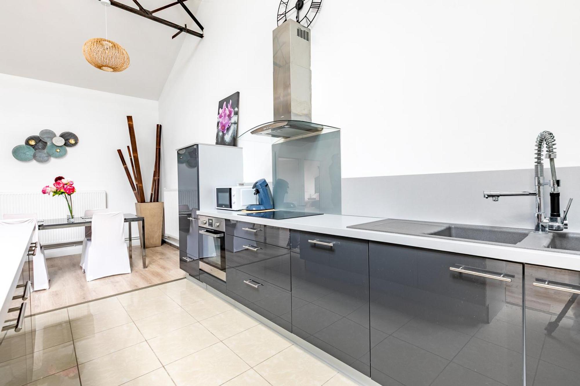 Loft & Le Faubourg Saint Martin Apartment *